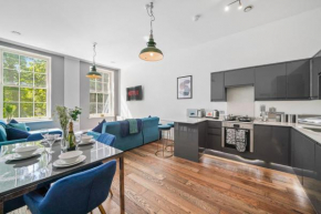 The Exquisite Central Bristol Abode - Parking